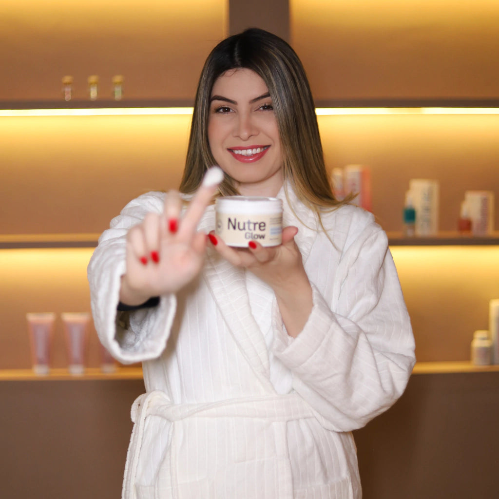 Máscara Nutre Glow 300g - Mio Capelli®
