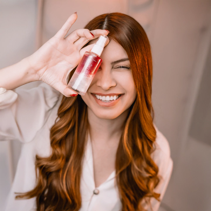 Perfume Capilar Scarlet 60ml (Inspirado no Scandal Jean Paul Gaultier) + Brinco GRÁTIS